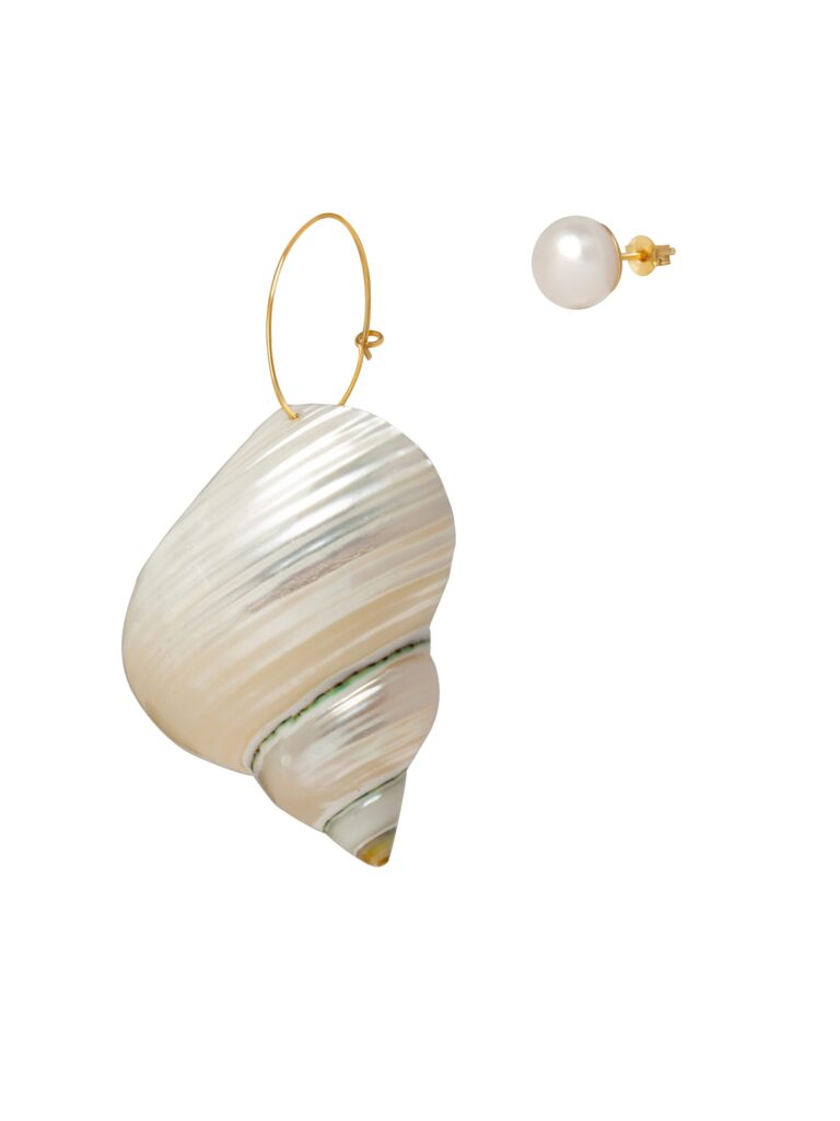 Aqualia-pearl-earrings-1-scaled-1.jpg