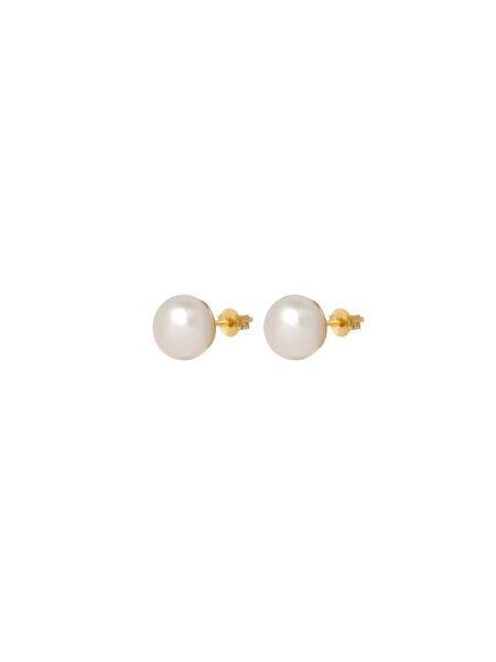 pearl stud earrings