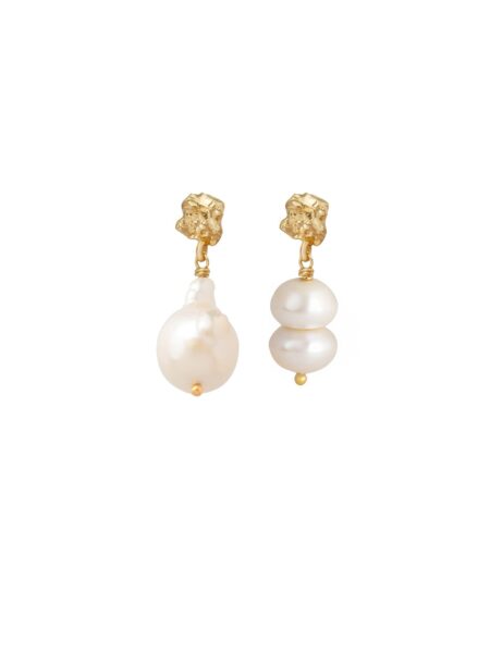 forgotten memory mix pearl earrings